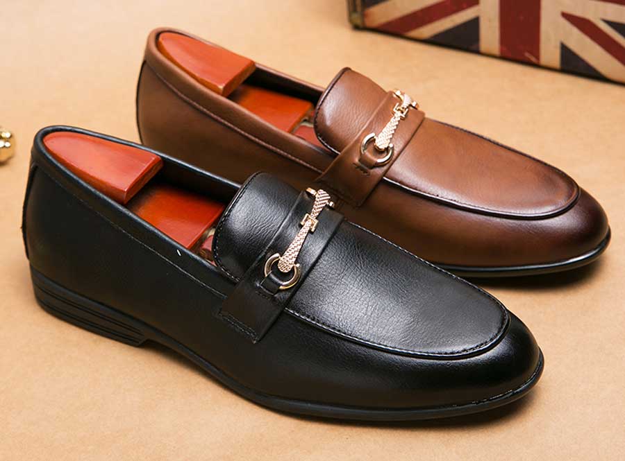 Men's metal buckle penny strap slip on dress shoes