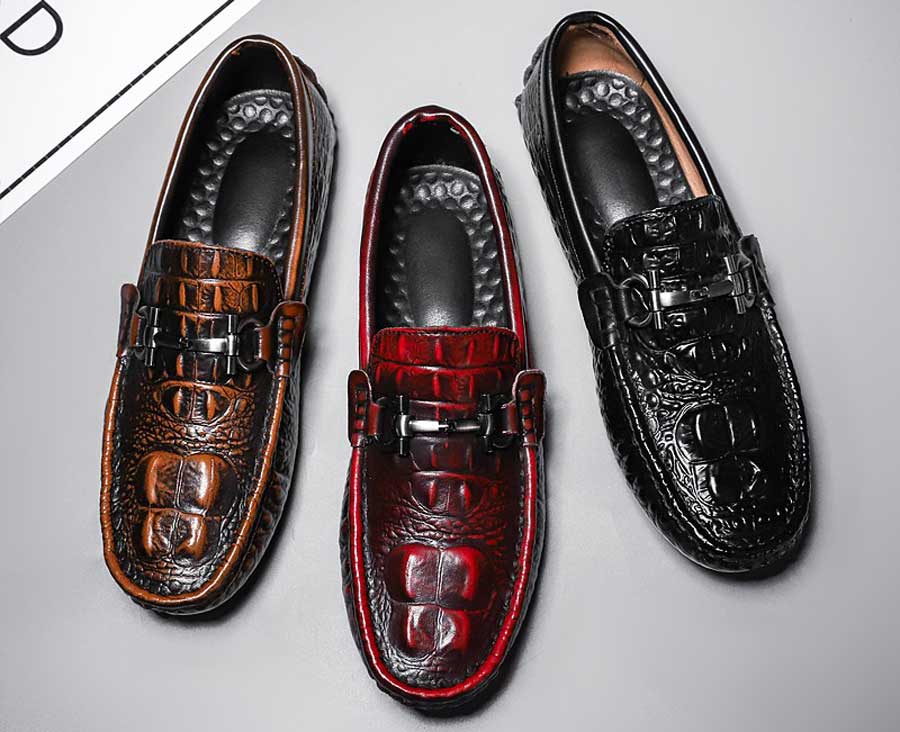 Men's retro croc skin pattern metal buckle slip on shoe loafers